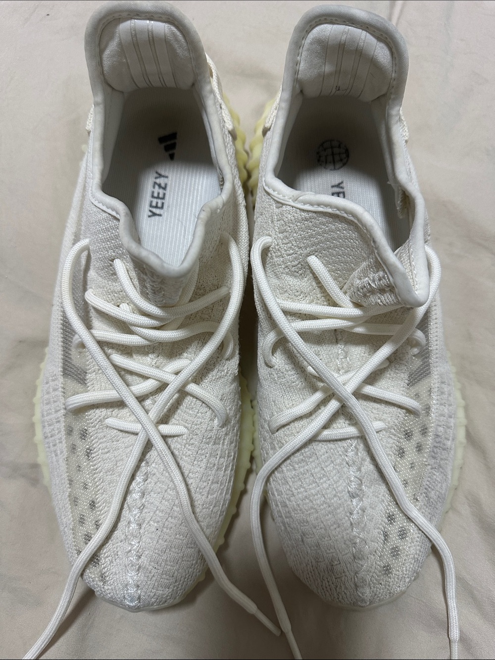 Yeezy Men’s Cream/White Knit Low-Top Sneakers